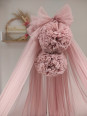 Ciel de lit en tulle vieux rose avec pompons pour bébé